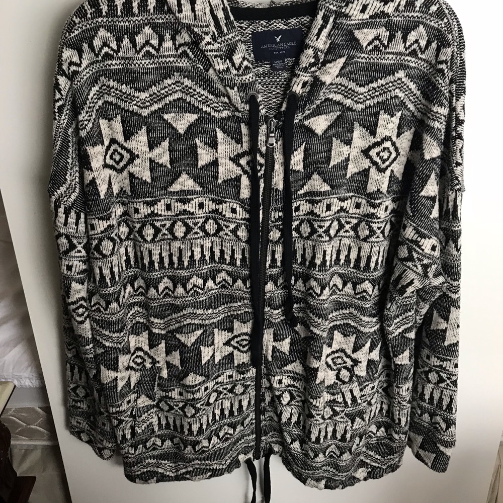 American‎ Eagle Aztec Design hooded jacket